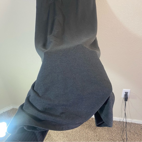 Vuori Black Sleeveless Dress - Picture 3 of 8